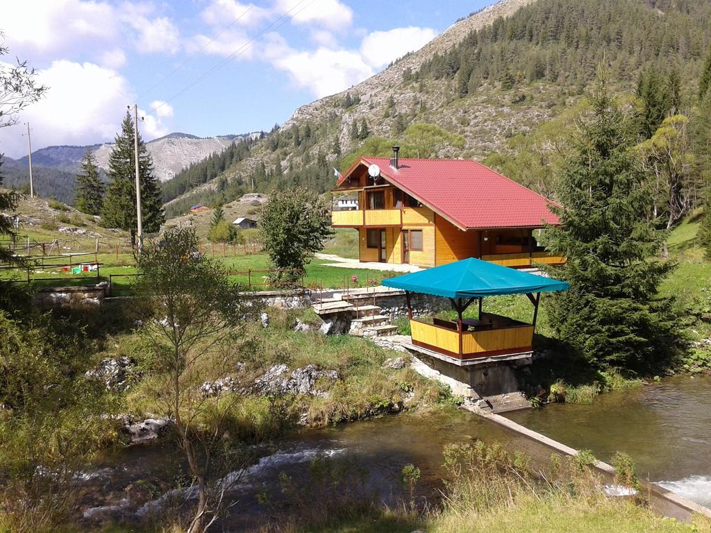 Guest House Chobaka Trigrad Buitenkant foto