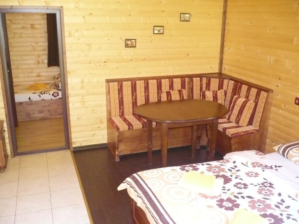 Guest House Chobaka Trigrad Kamer foto