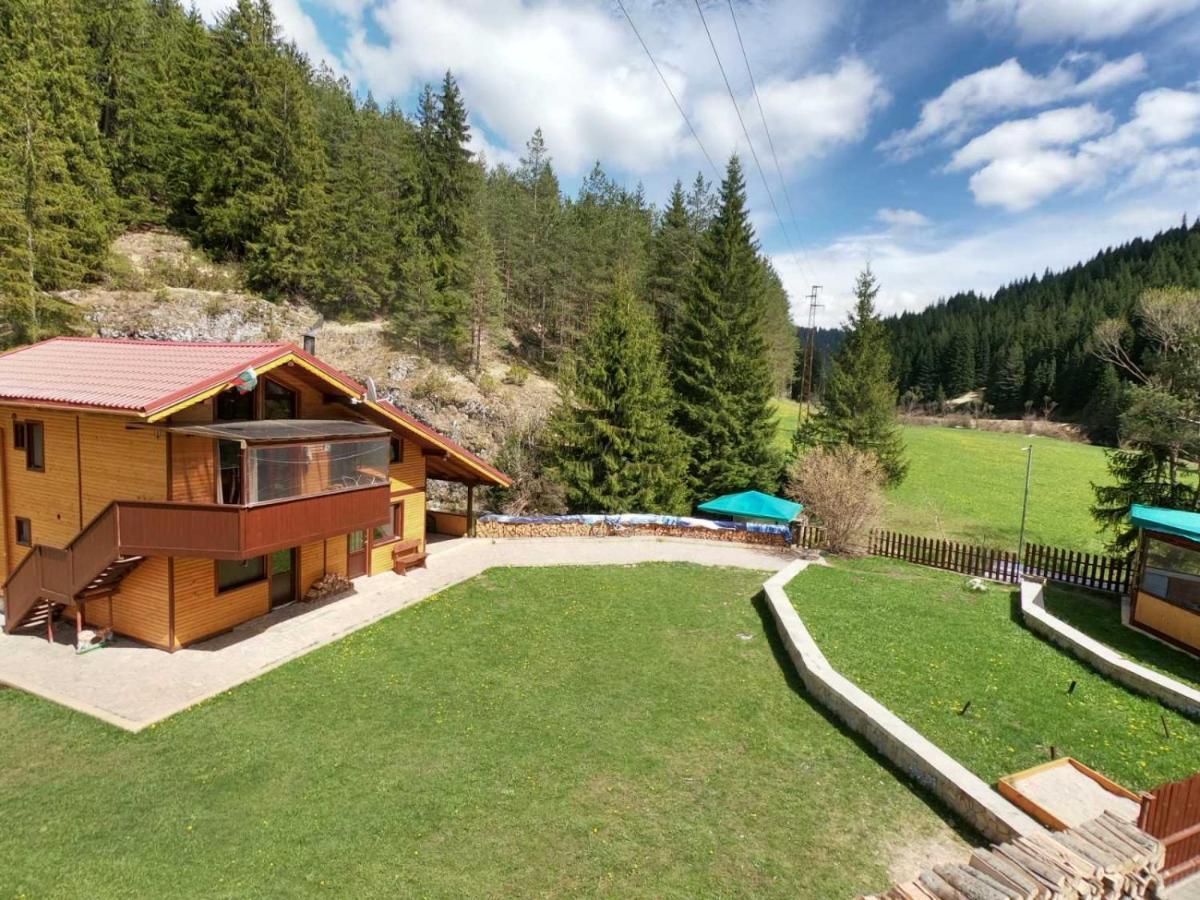Guest House Chobaka Trigrad Buitenkant foto